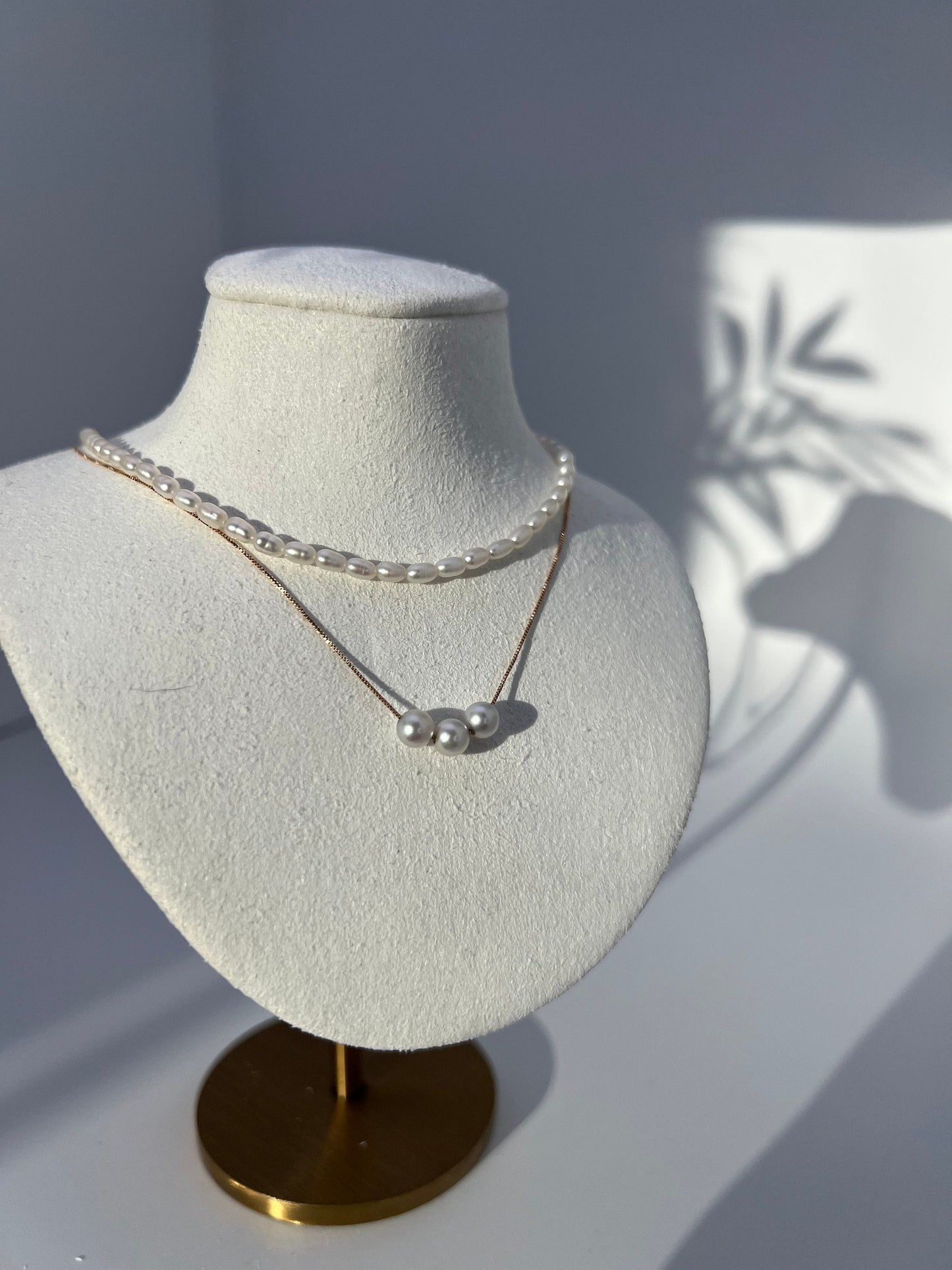 Natural 3 Pearl beaded Necklace Round shape with 14k gold chain 14K Yellow/White Gold clasp and Beads (optional) , Women chain
